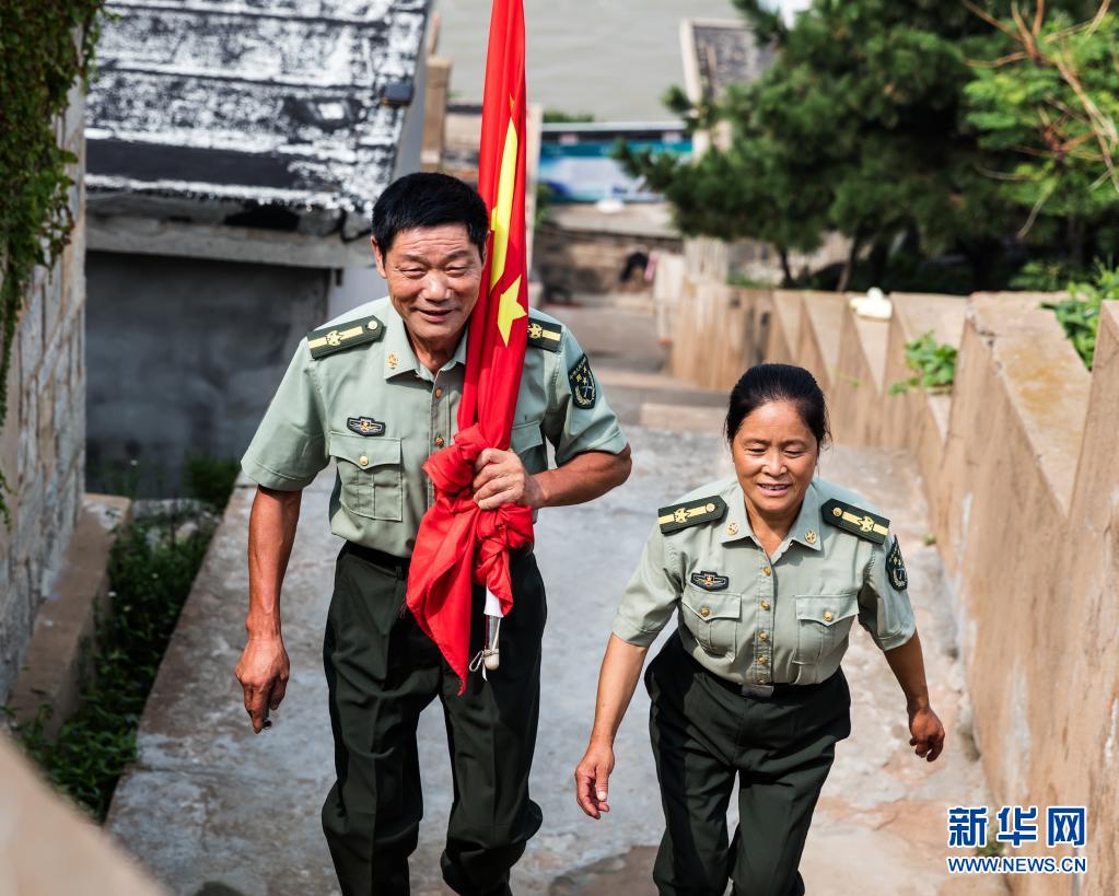 奮斗百年路 啟航新征程·數(shù)風(fēng)流人物丨王繼才、王仕花夫婦：守島就是守國(guó)