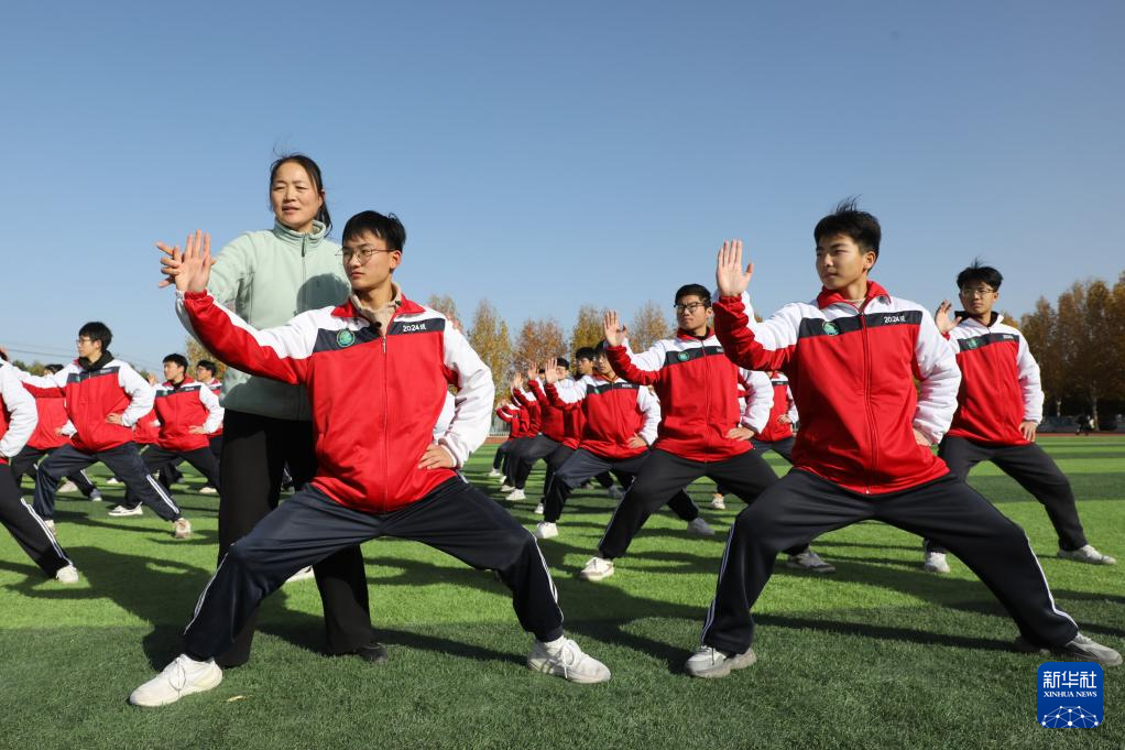 河南溫縣：太極拳“武”動(dòng)校園